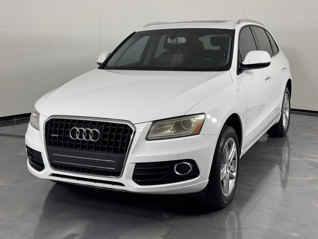 Used 2017 Audi Q5 2.0T Premium Plus w/ Technology Package AWD/4WD image 9