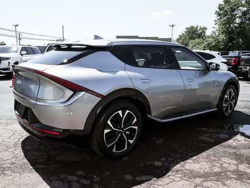 Used 2023 Kia EV6 Wind w/ Wind Technology Package AWD/4WD image 5