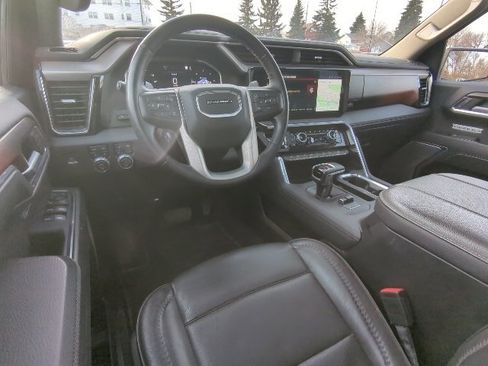 Used 2024 GMC Sierra 1500 Denali w/ Denali Reserve Package image 5