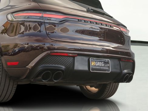 Used 2023 Porsche Macan GTS w/ Sport Chrono Package image 33