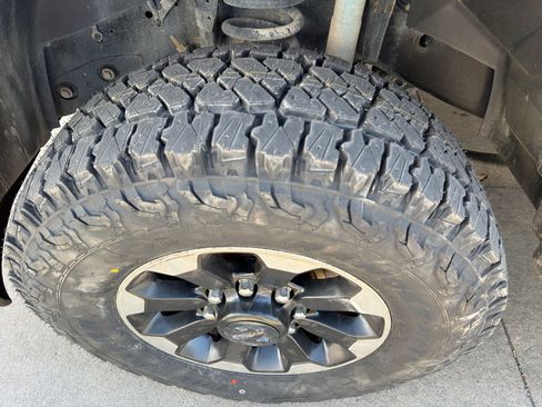 Used 2024 RAM 2500 Big Horn w/ Off Road Package AWD/4WD image 15