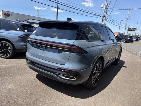 New 2026 Lincoln Nautilus Reserve AWD/4WD image 3