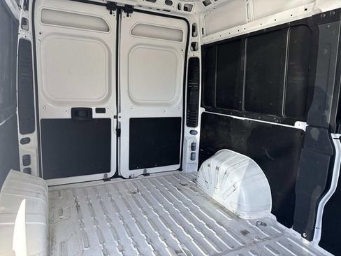 Used 2025 RAM ProMaster 2500 w/ Convenience Group FWD image 17