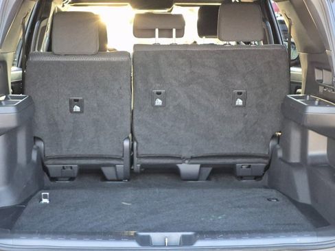 Used 2025 Toyota 4Runner SR5 image 6