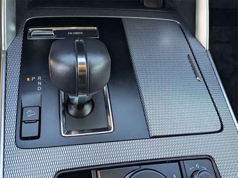 Used 2025 MAZDA CX-70 3.3 Turbo w/ Preferred Package image 24