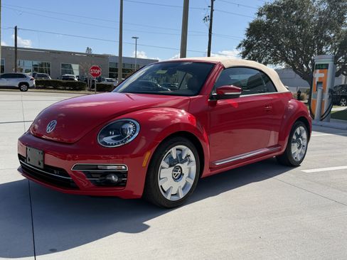 Used 2019 Volkswagen Beetle 2.0T SE w/ SE Premium Package image 7