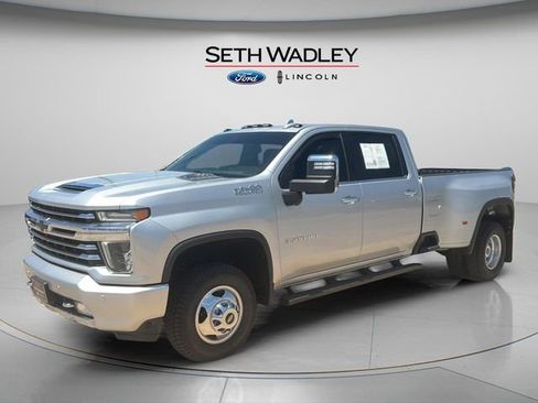Used 2022 Chevrolet Silverado 3500 High Country w/ LPO, Hitch Package AWD/4WD image 3