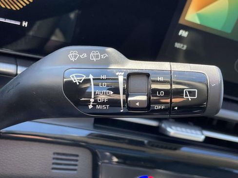 Certified 2026 Kia Sportage EX w/ EX Panorama Roof Package image 32