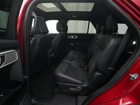 Used 2023 Ford Explorer ST-Line w/ Class IV Trailer Tow Package image 16