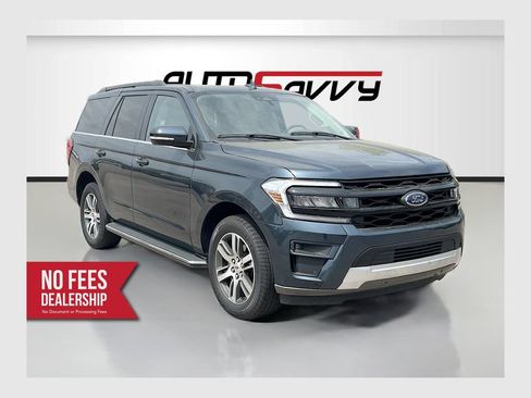 Used 2023 Ford Expedition XLT RWD image 1