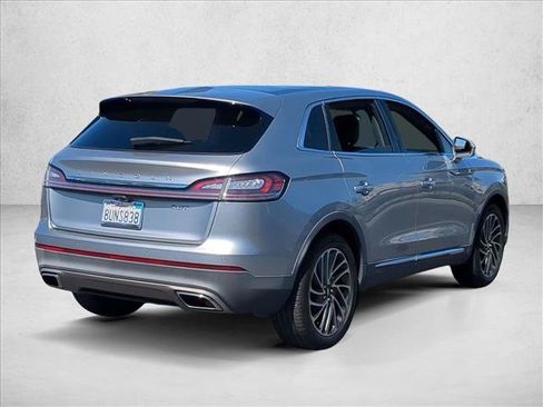 Used 2020 Lincoln Nautilus Reserve FWD image 5