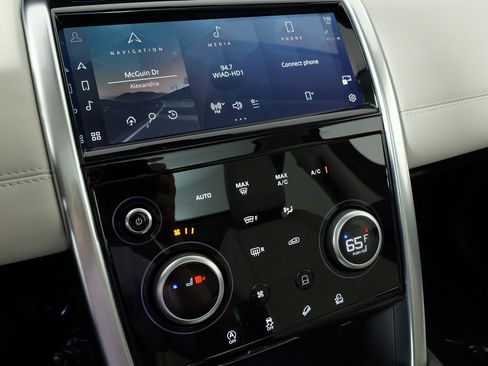 Used 2023 Land Rover Discovery Sport S image 61