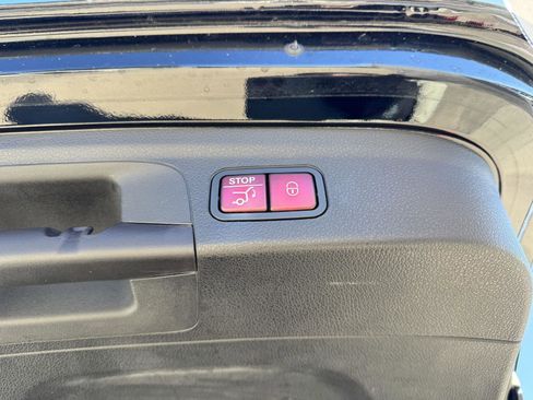 Used 2020 Mercedes-Benz GLE 350 GLE 350 image 25