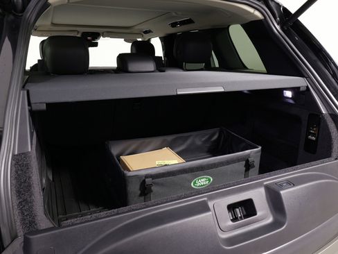 Used 2023 Land Rover Range Rover SE image 70