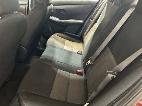 Used 2024 Nissan Sentra SV FWD image 5