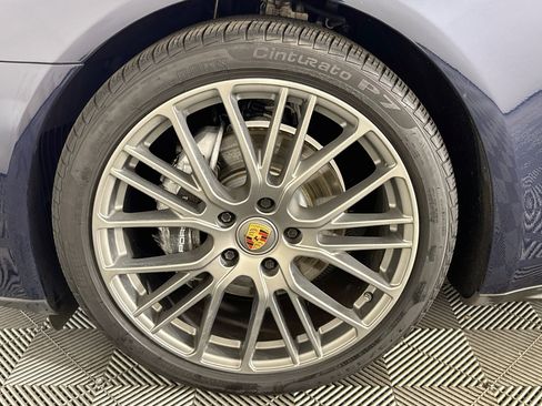 Used 2023 Porsche Panamera 4 Platinum Edition w/ Assistance Package AWD/4WD image 35