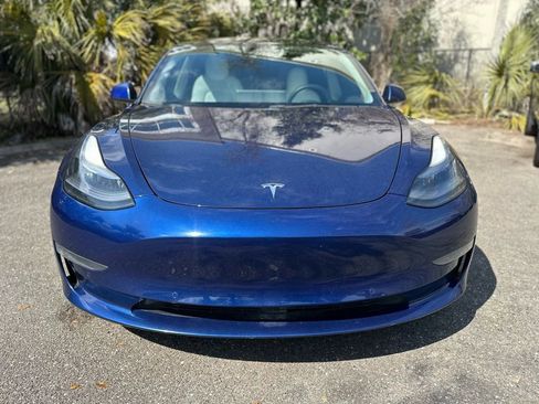 Used 2022 Tesla Model 3 Performance image 3