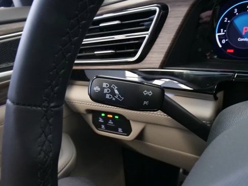 New 2026 Volkswagen Atlas SEL Premium R-Line image 32