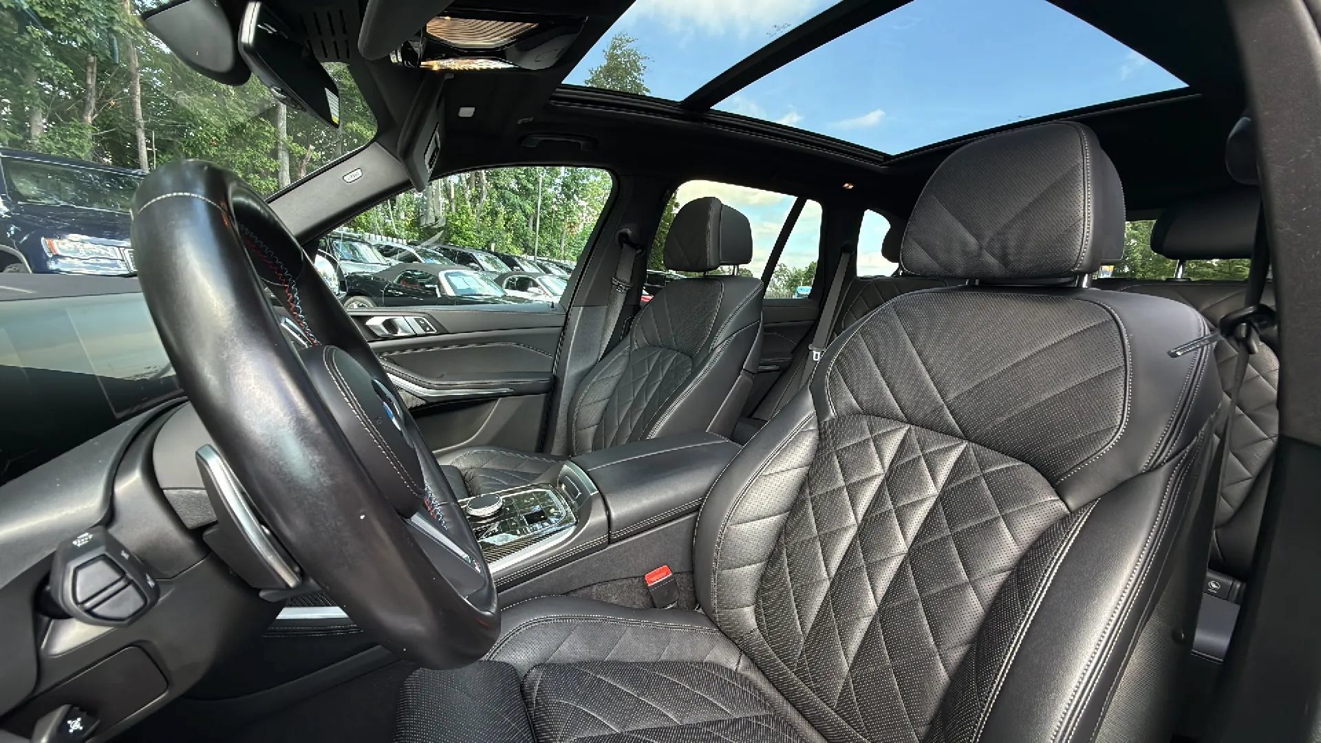 Used 2024 BMW X5 M60i w/ Climate Comfort Package AWD/4WD image 22