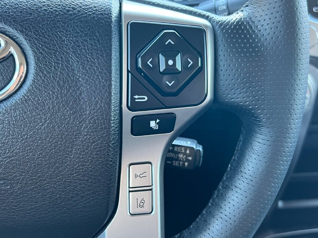 Used 2023 Toyota 4Runner SR5 Premium w/ Moonroof Package RWD image 19
