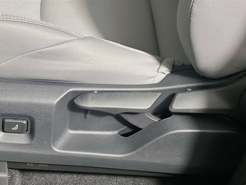 Used 2026 Toyota Tacoma SR5 image 15