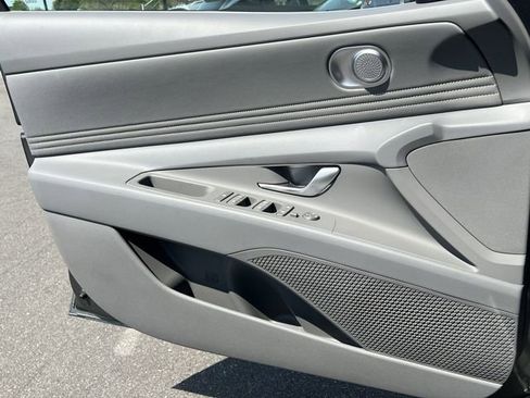 New 2026 Hyundai Elantra Sport FWD image 22