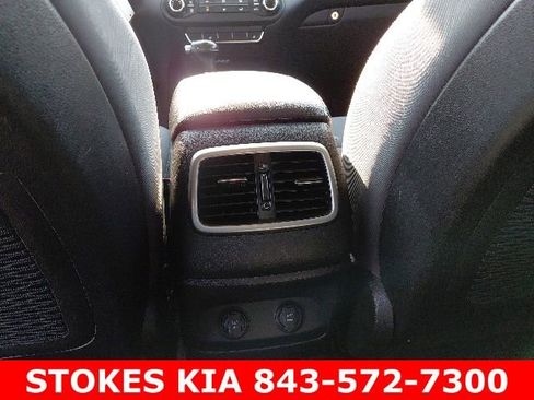 Used 2016 Kia Sorento LX w/ LX Convenience Package FWD image 24