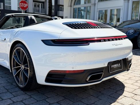 Used 2023 Porsche 911 Carrera RWD image 11