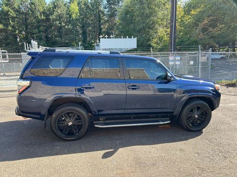 Used 2014 Toyota 4Runner Trail AWD/4WD image 4