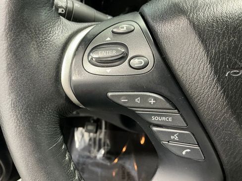 Used 2020 Nissan Pathfinder Platinum FWD image 48
