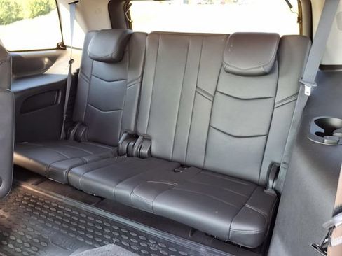 Used 2020 Cadillac Escalade Premium Luxury AWD/4WD image 44