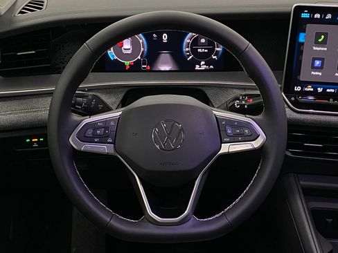 New 2025 Volkswagen Tiguan S image 14