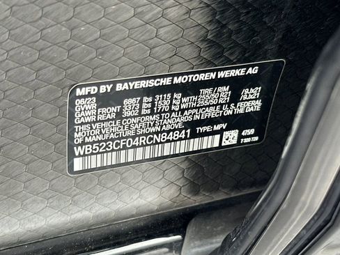 Used 2024 BMW iX xDrive50 w/ Sport Package AWD/4WD image 34