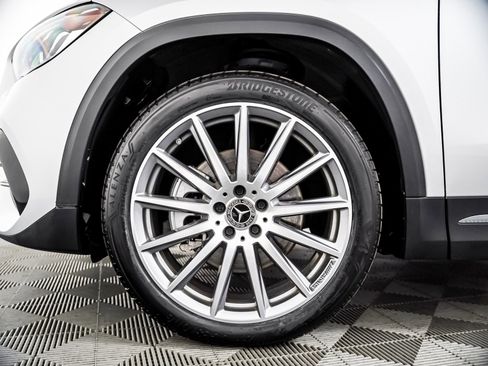Certified 2023 Mercedes-Benz GLA 250 4MATIC image 4