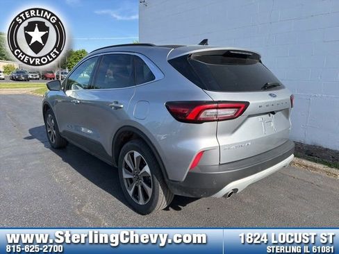 Used 2024 Ford Escape Platinum AWD/4WD image 3