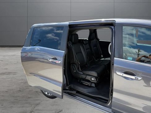 Used 2021 Honda Odyssey Touring image 21