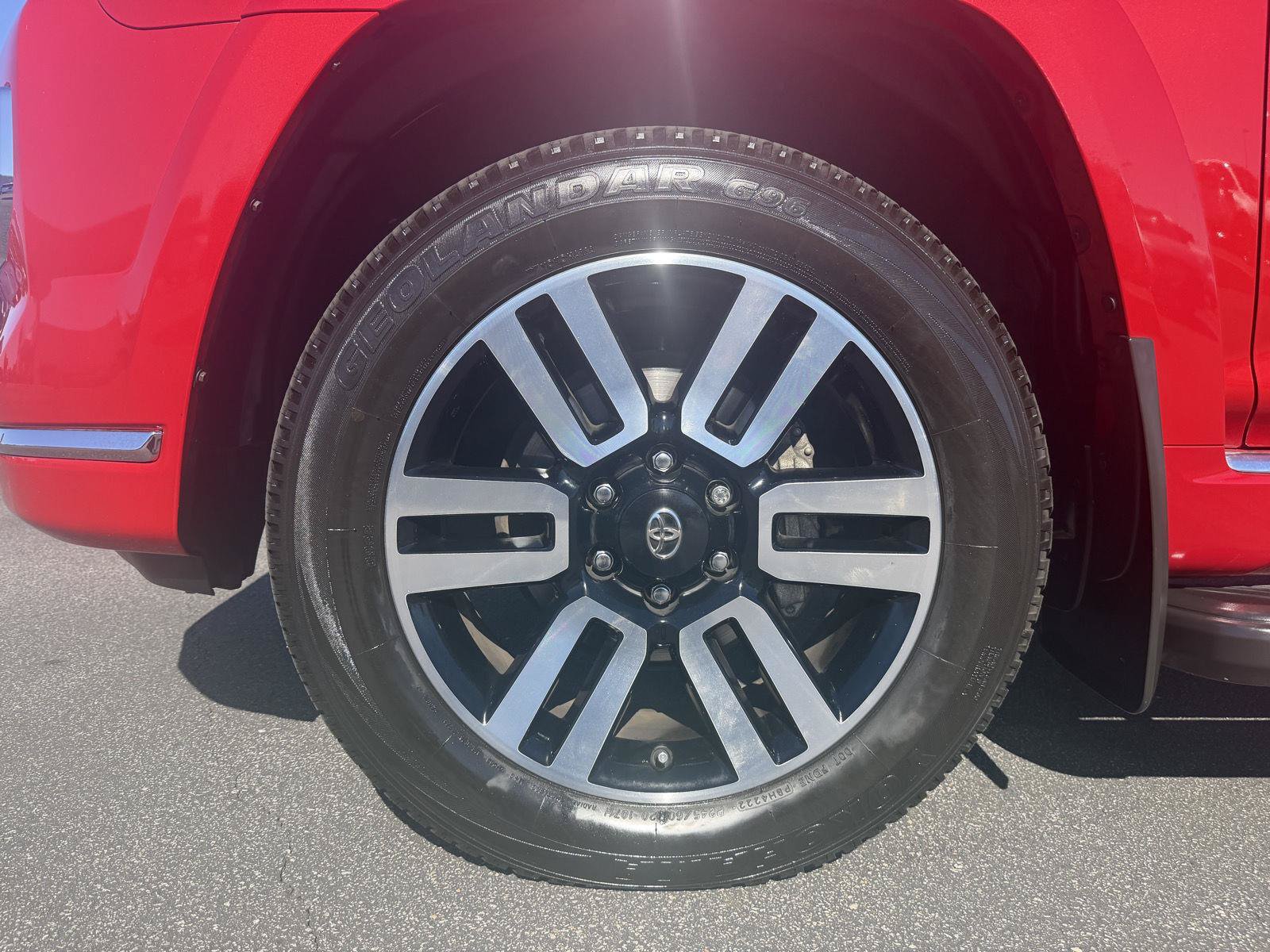 Used 2023 Toyota 4Runner Limited AWD/4WD image 9