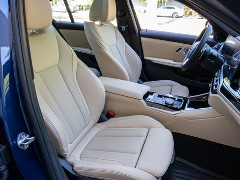 Used 2023 BMW 330i xDrive Sedan w/ Premium Package AWD/4WD image 27