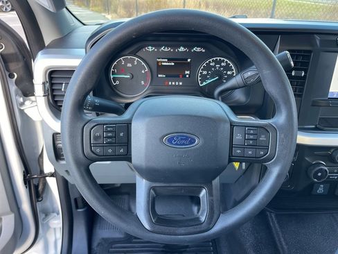 Certified 2024 Ford F250 XL image 15