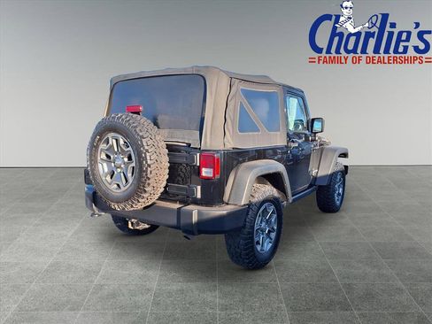 Used 2018 Jeep Wrangler Rubicon w/ Connectivity Group image 4