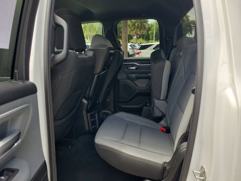 Used 2021 RAM 1500 Big Horn AWD/4WD image 10