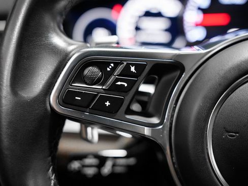 Used 2018 Porsche Panamera Turbo image 15