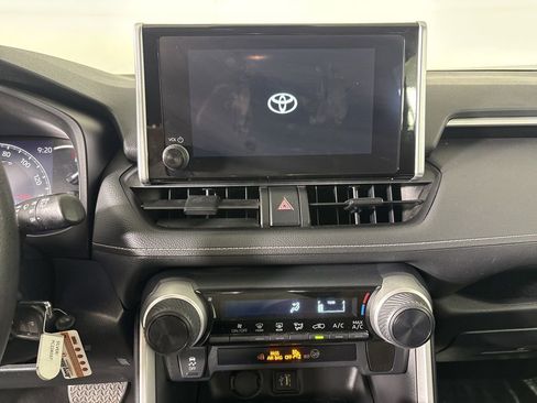 Used 2023 Toyota RAV4 LE FWD image 14