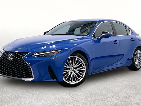 Used 2023 Lexus IS 300 w/ Premium Package RWD image 11