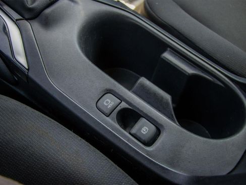 Used 2024 Toyota Corolla LE FWD image 19
