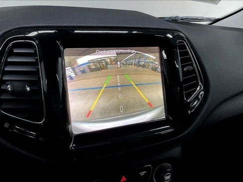 Used 2020 Jeep Compass Limited image 16