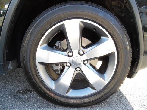 Used 2014 Jeep Grand Cherokee Limited w/ Trailer Tow Group IV image 22