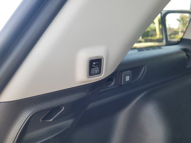Used 2023 Jeep Grand Cherokee Limited AWD/4WD image 28