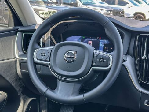 Used 2025 Volvo XC60 B5 Core w/ Protection Package Premier AWD/4WD image 16