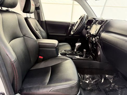 Used 2024 Toyota 4Runner TRD Off-Road Premium image 17